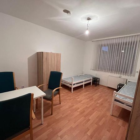 Duisburg Feelhome, Flughafen Nah,3-Schlafzimmer, Dusche Ebenerdig, Zentral, Wifi, Ground Floor Luaran gambar