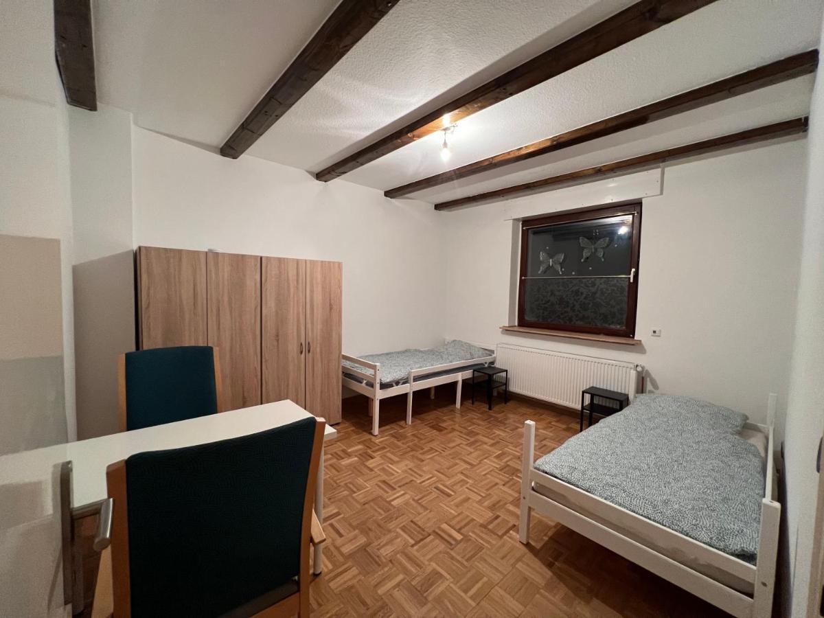 Duisburg Feelhome, Flughafen Nah,3-Schlafzimmer, Dusche Ebenerdig, Zentral, Wifi, Ground Floor Luaran gambar