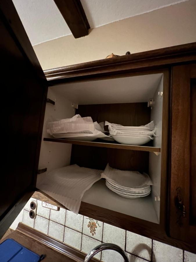 Duisburg Feelhome, Flughafen Nah,3-Schlafzimmer, Dusche Ebenerdig, Zentral, Wifi, Ground Floor Luaran gambar