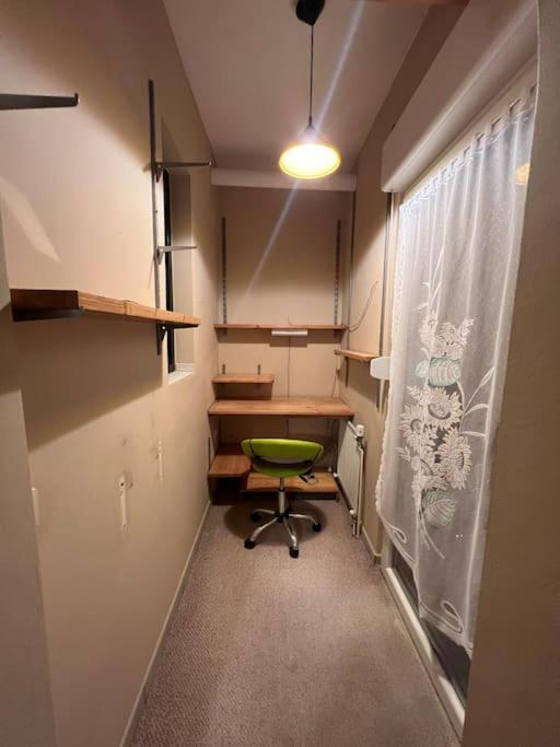 Duisburg Feelhome, Flughafen Nah,3-Schlafzimmer, Dusche Ebenerdig, Zentral, Wifi, Ground Floor Luaran gambar