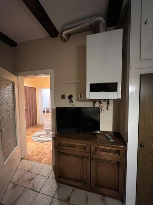 Duisburg Feelhome, Flughafen Nah,3-Schlafzimmer, Dusche Ebenerdig, Zentral, Wifi, Ground Floor Luaran gambar
